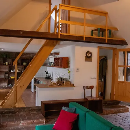 아파트 Podkrovi V Kabinetu Cb *