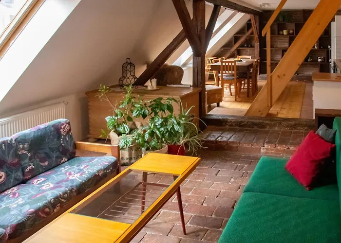 Podkrovi V Kabinetu Cb *